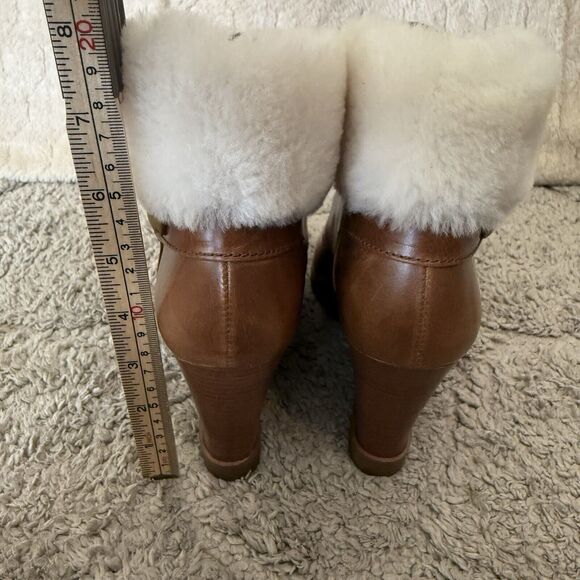 MICHAEL KORS Brown Leather Carrigan Wedge Lace-Up Fur Trim Booties Boots‎ 7M - Picture 3 of 15